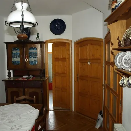 115 - A Balatontol 800 Meterre Elegans Villaban 3 Haloszobas Apartman