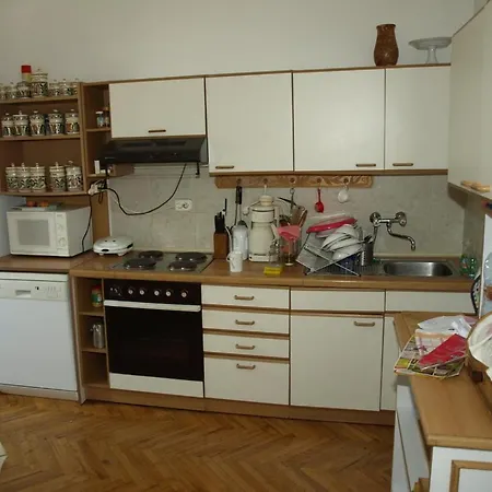 Lejlighed 115 - A Balatontol 800 Meterre Elegans Villaban 3 Haloszobas Apartman Balatonföldvár